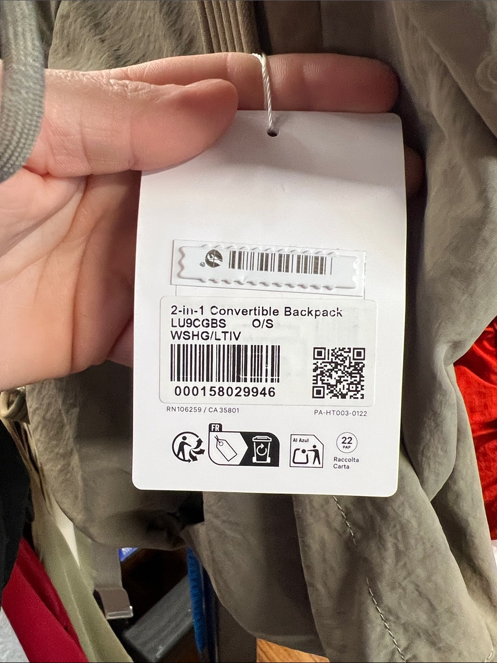 Lululemon 2 in 1 convertible NWT yoga backpack - Picture 9 of 10
